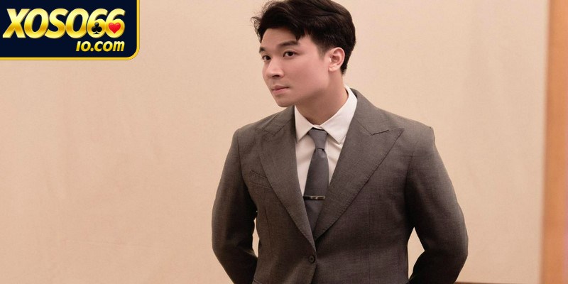 Tác giả có tên đầy đủ là Nguyễn Văn Phong, sinh năm 1988 tại tỉnh Thái Bình